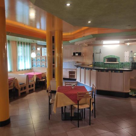 Albergo Al Trieste Nimis Bagian luar foto